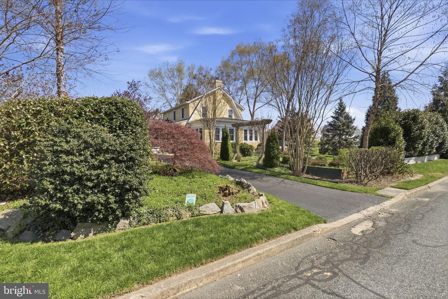 555 Giles Street photo 29