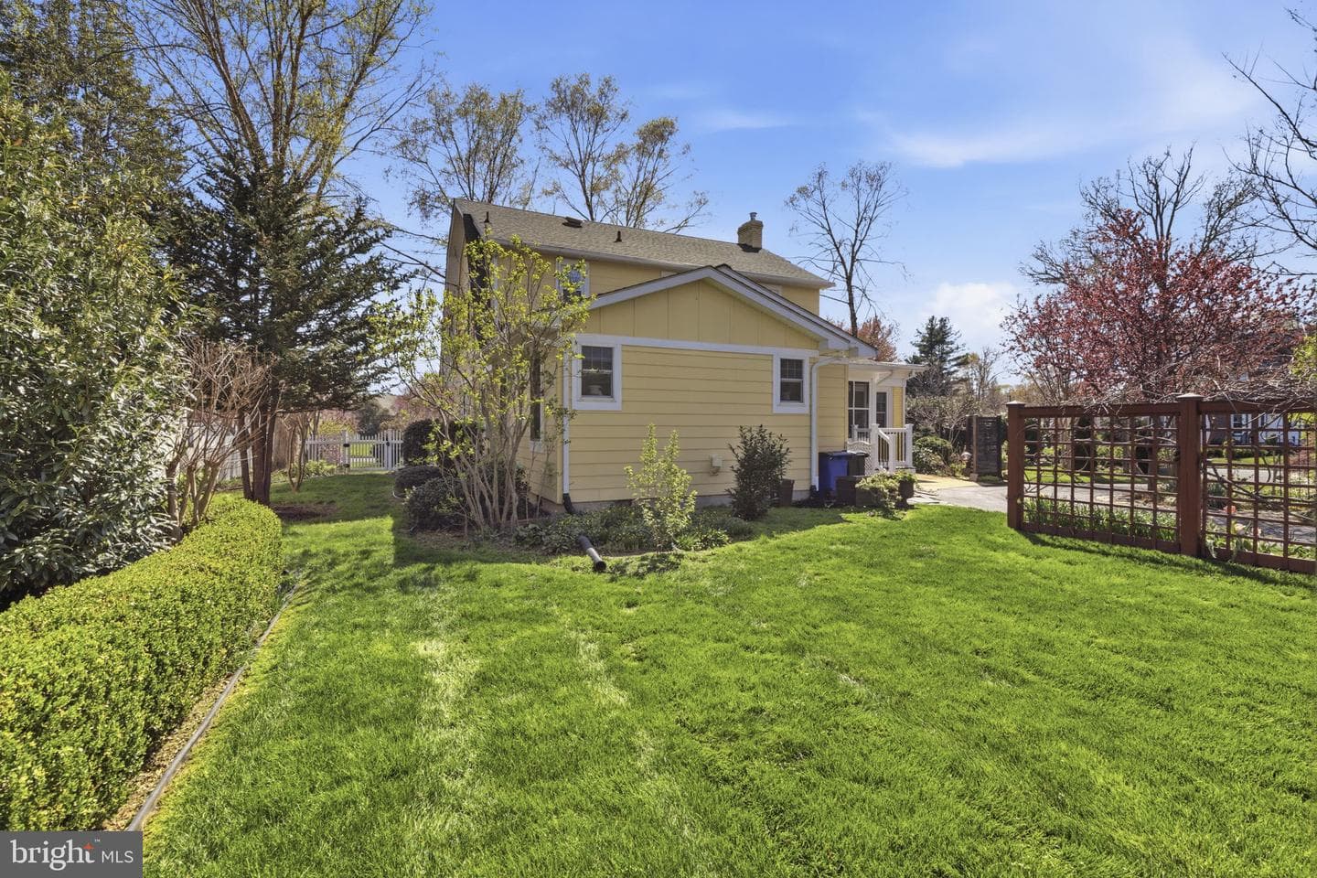 555 Giles Street photo 36