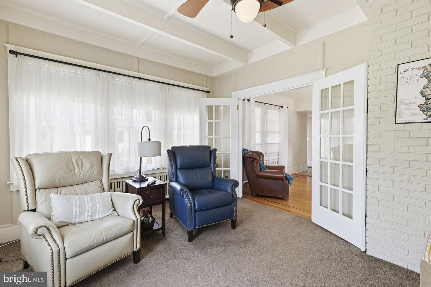 555 Giles Street photo 7