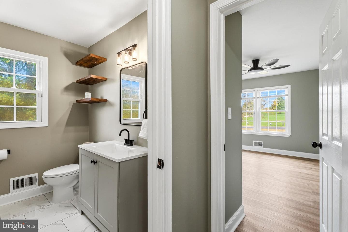 815 Gilbert Road photo 22