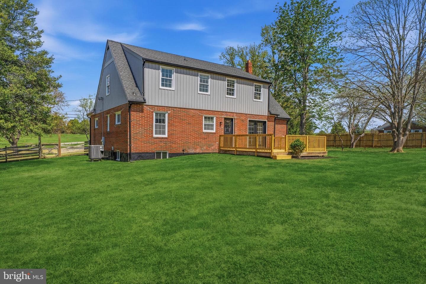 815 Gilbert Road photo 51