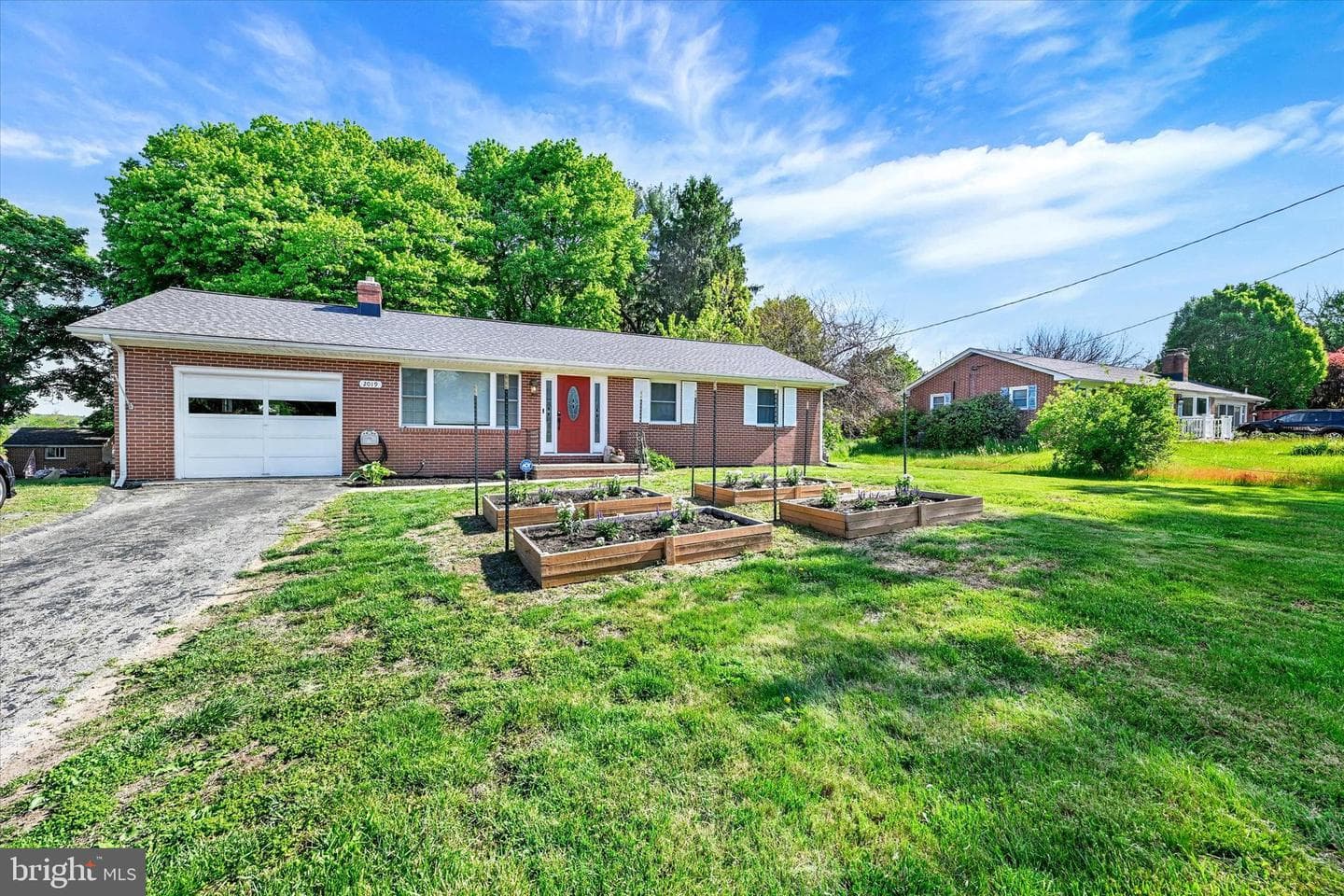 2019 S Fountain Green Road photo 3
