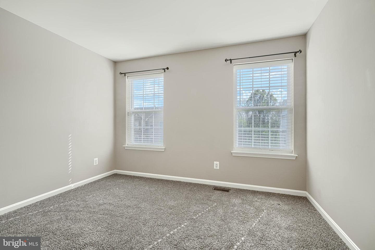 246 Mohegan Drive photo 43