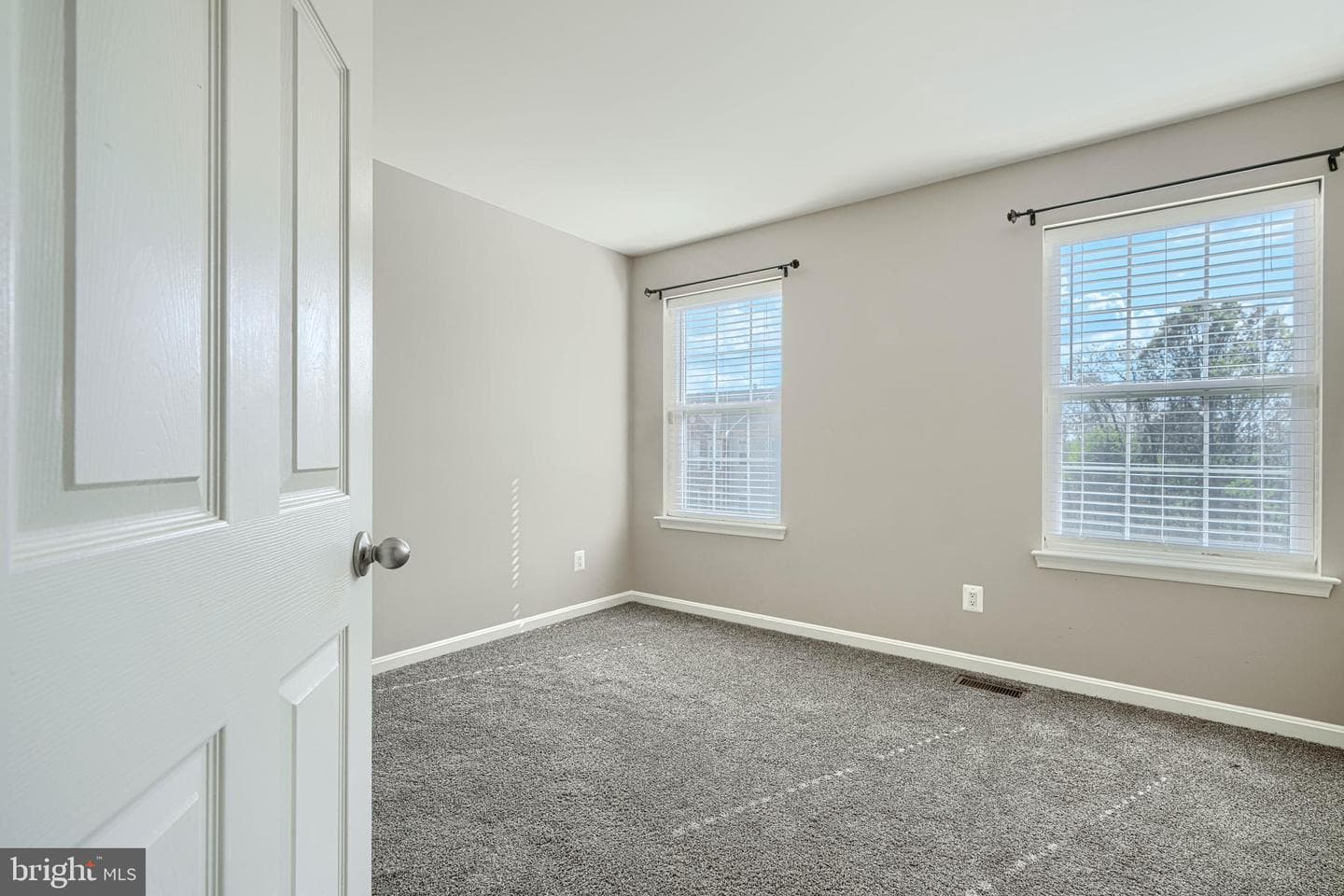 246 Mohegan Drive photo 44