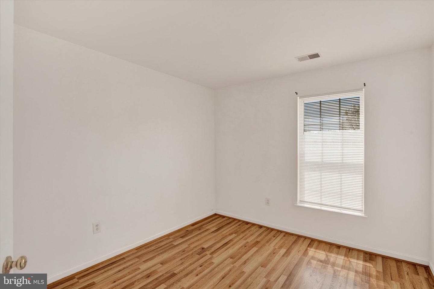 1351 Lewis Lane photo 16