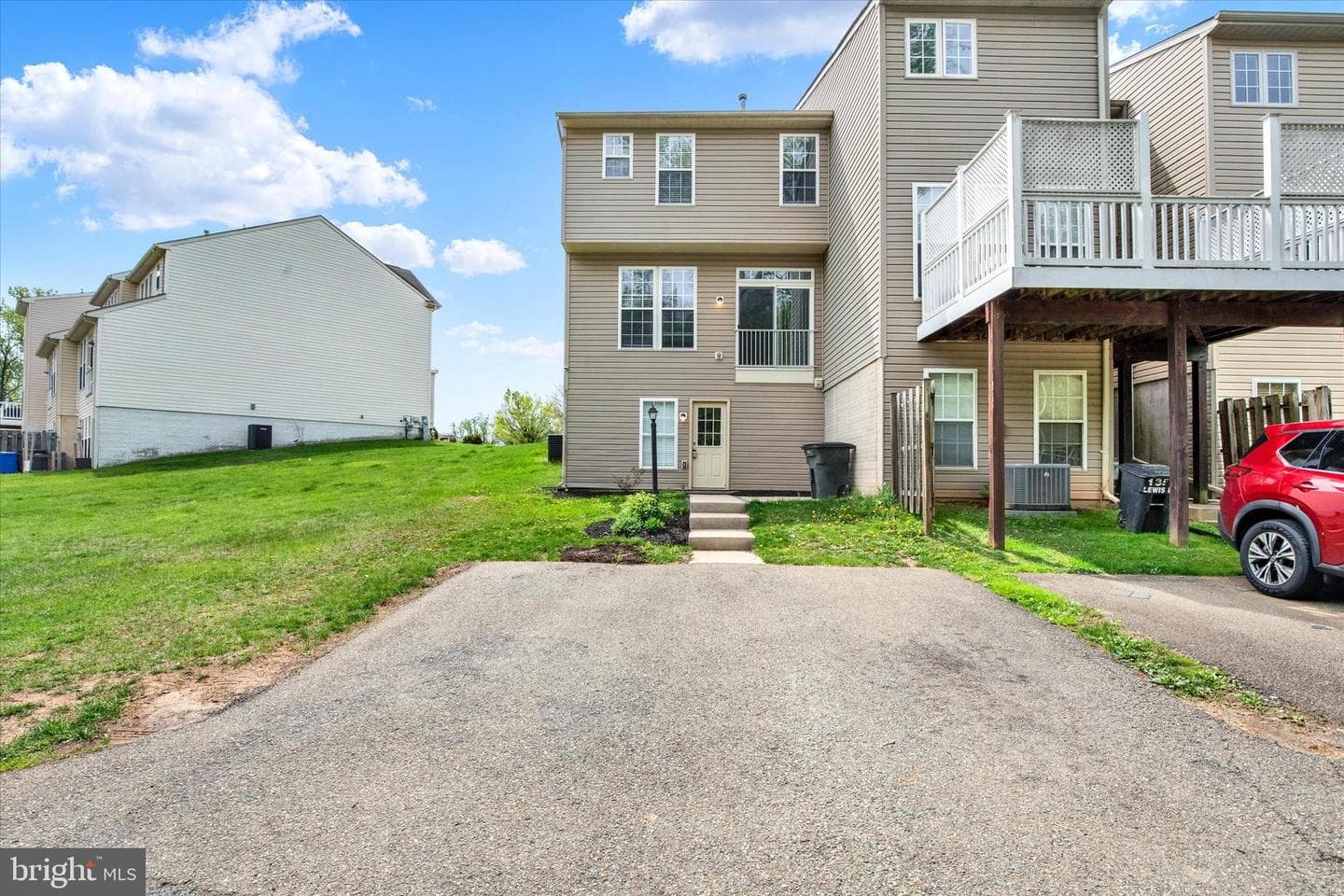 1351 Lewis Lane photo 24