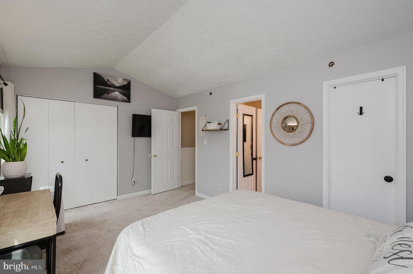 105 Hunter Court photo 25