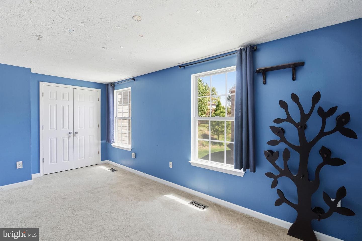 912 Jessicas Ln # 34 photo 17
