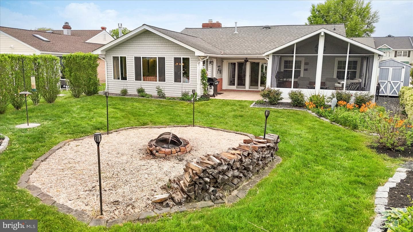 24 Neptune Drive photo 45