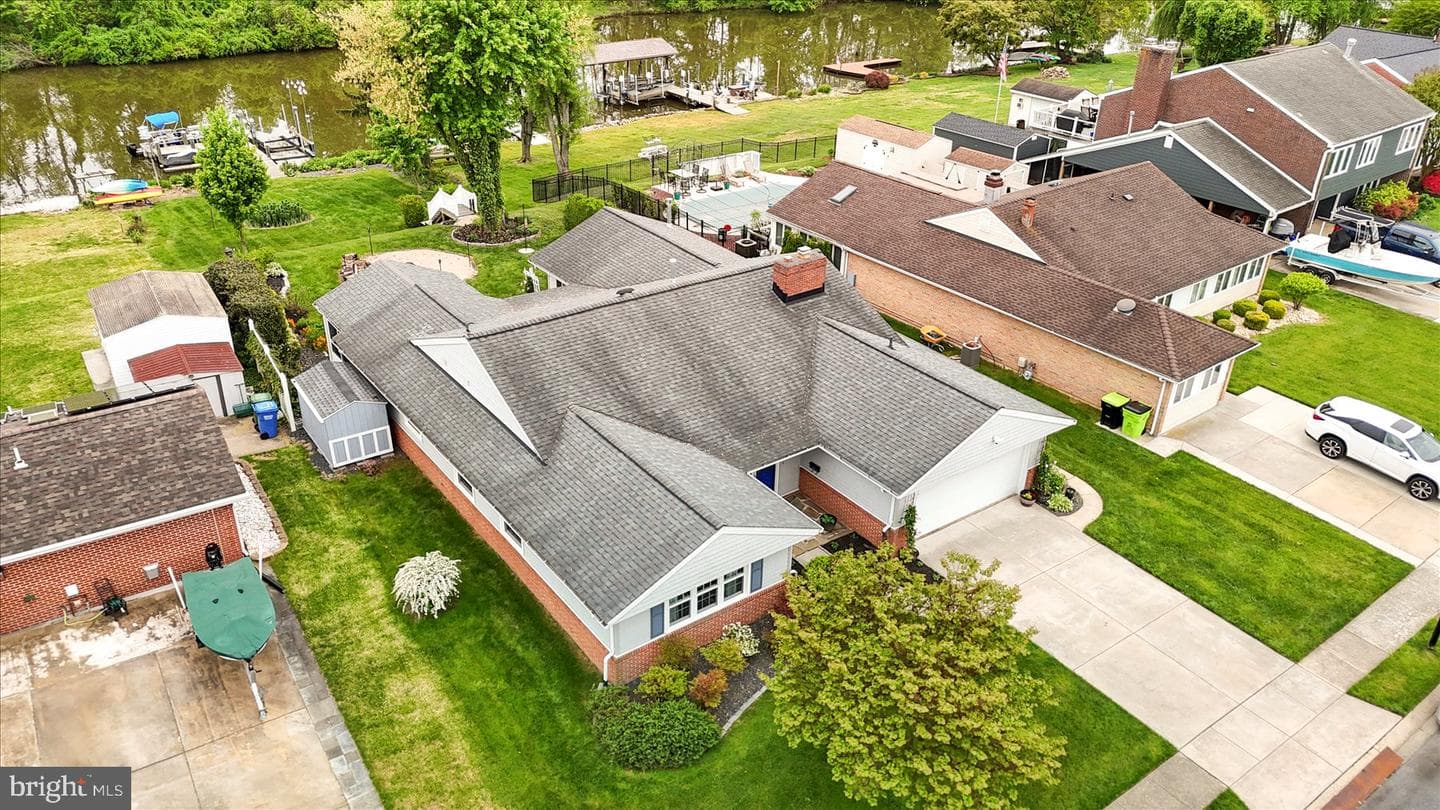 24 Neptune Drive photo 54