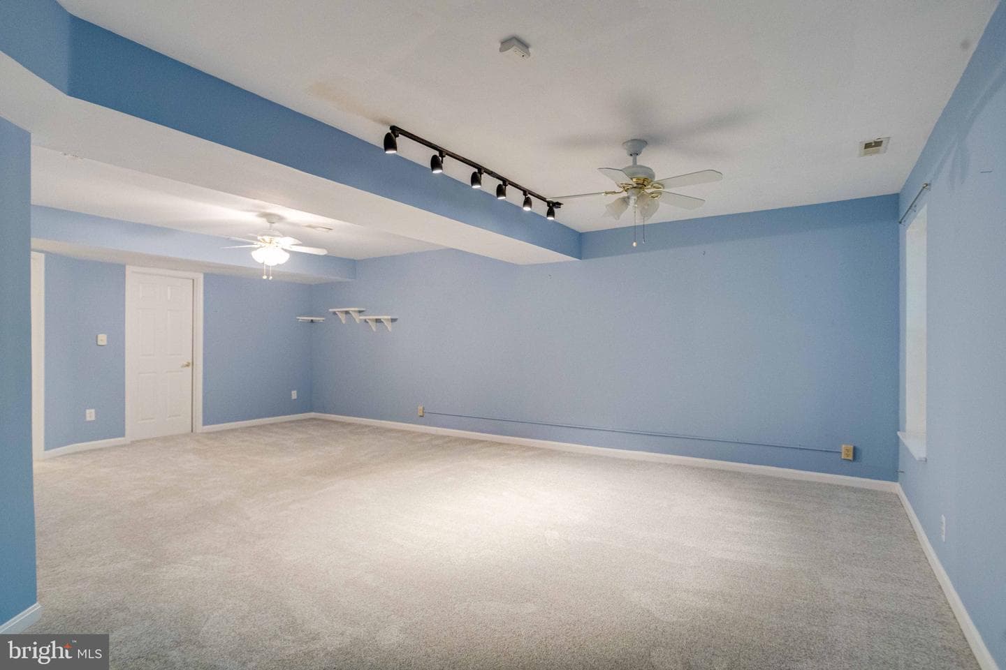 1143 Robin Hill Court photo 45
