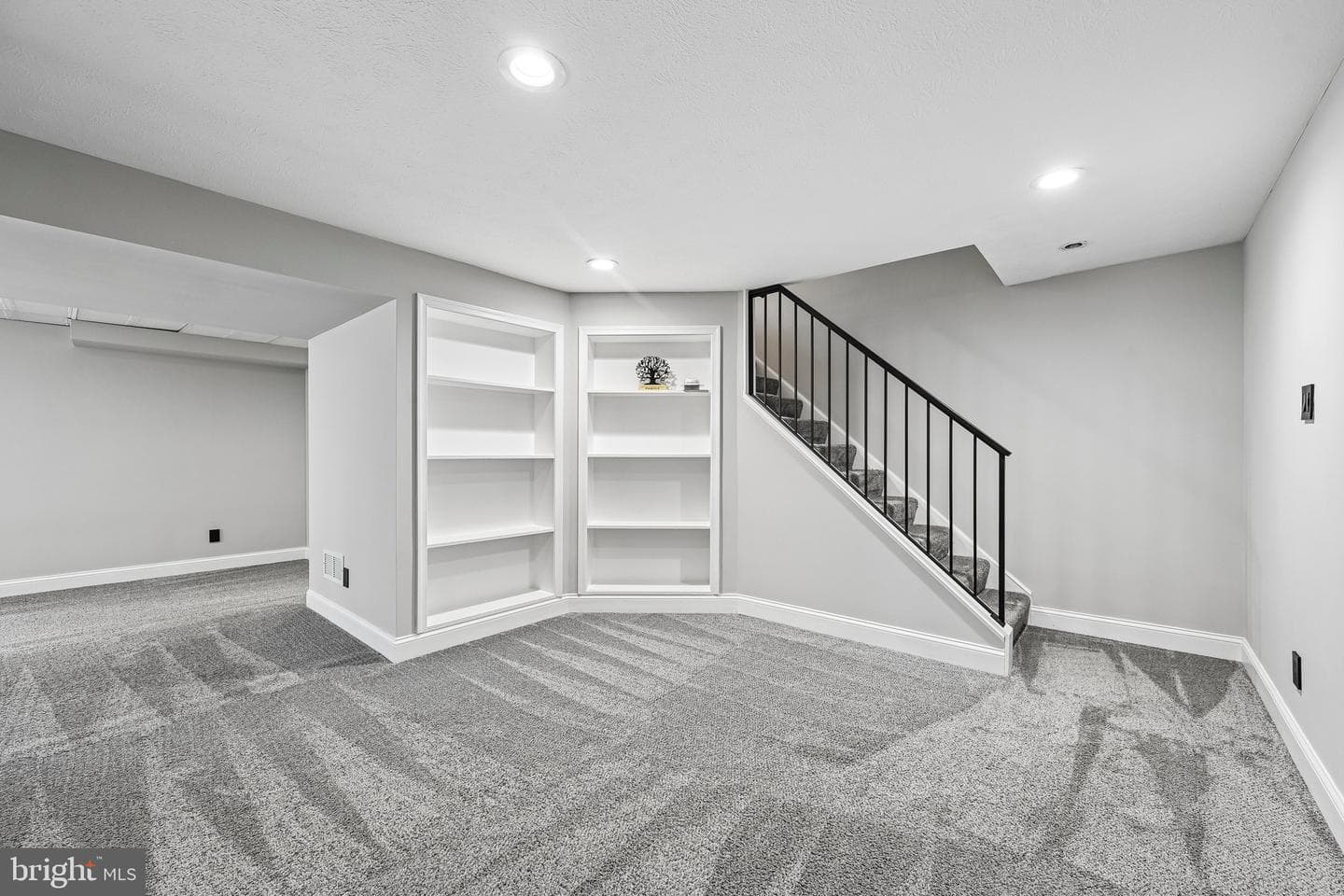 1213 Bancroft Court photo 25