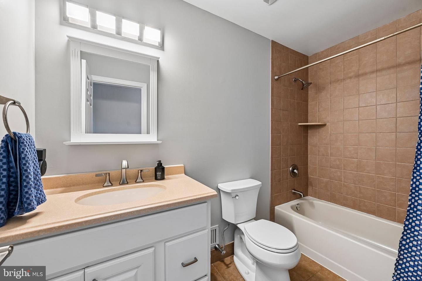 1213 Bancroft Court photo 34