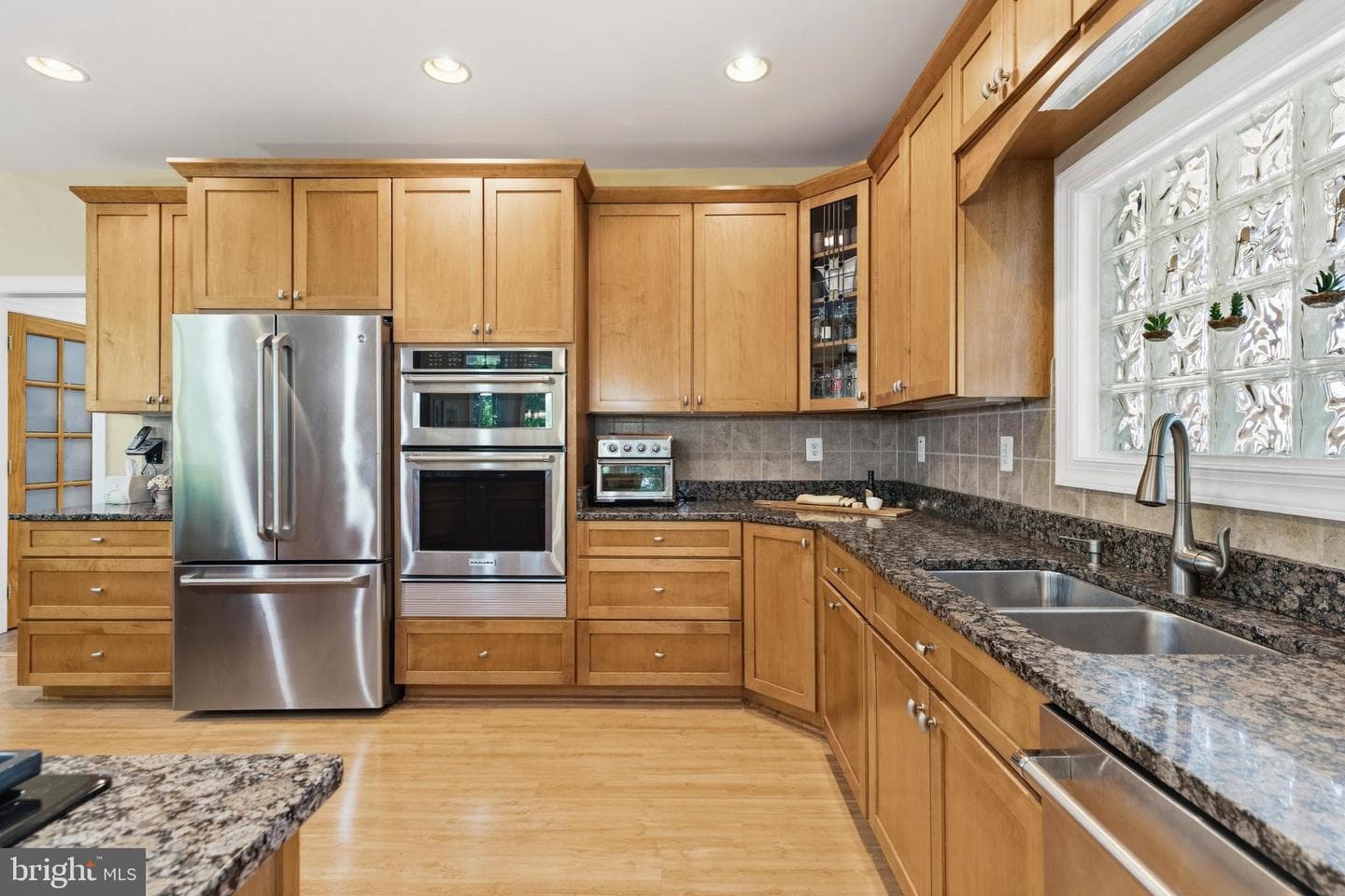 1809 Sparks Drive photo 10