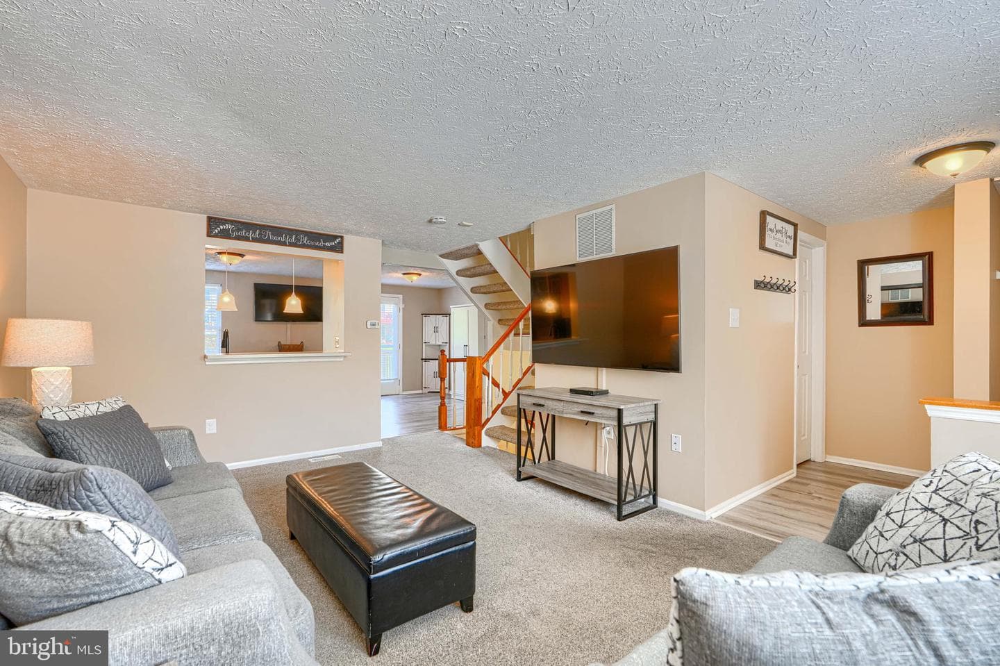 1704 Beechbank Way photo 7