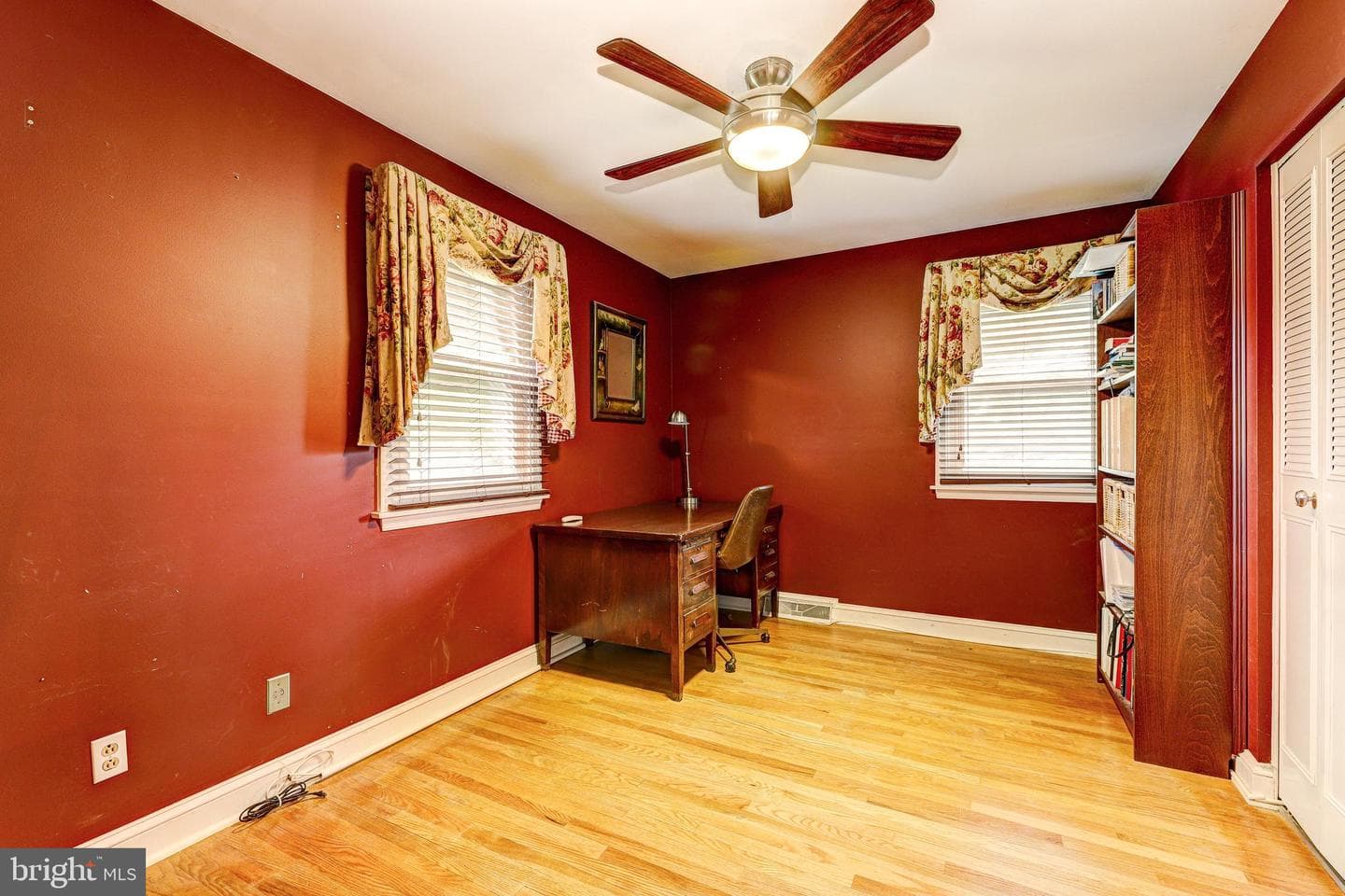 718 Bedford Road photo 37