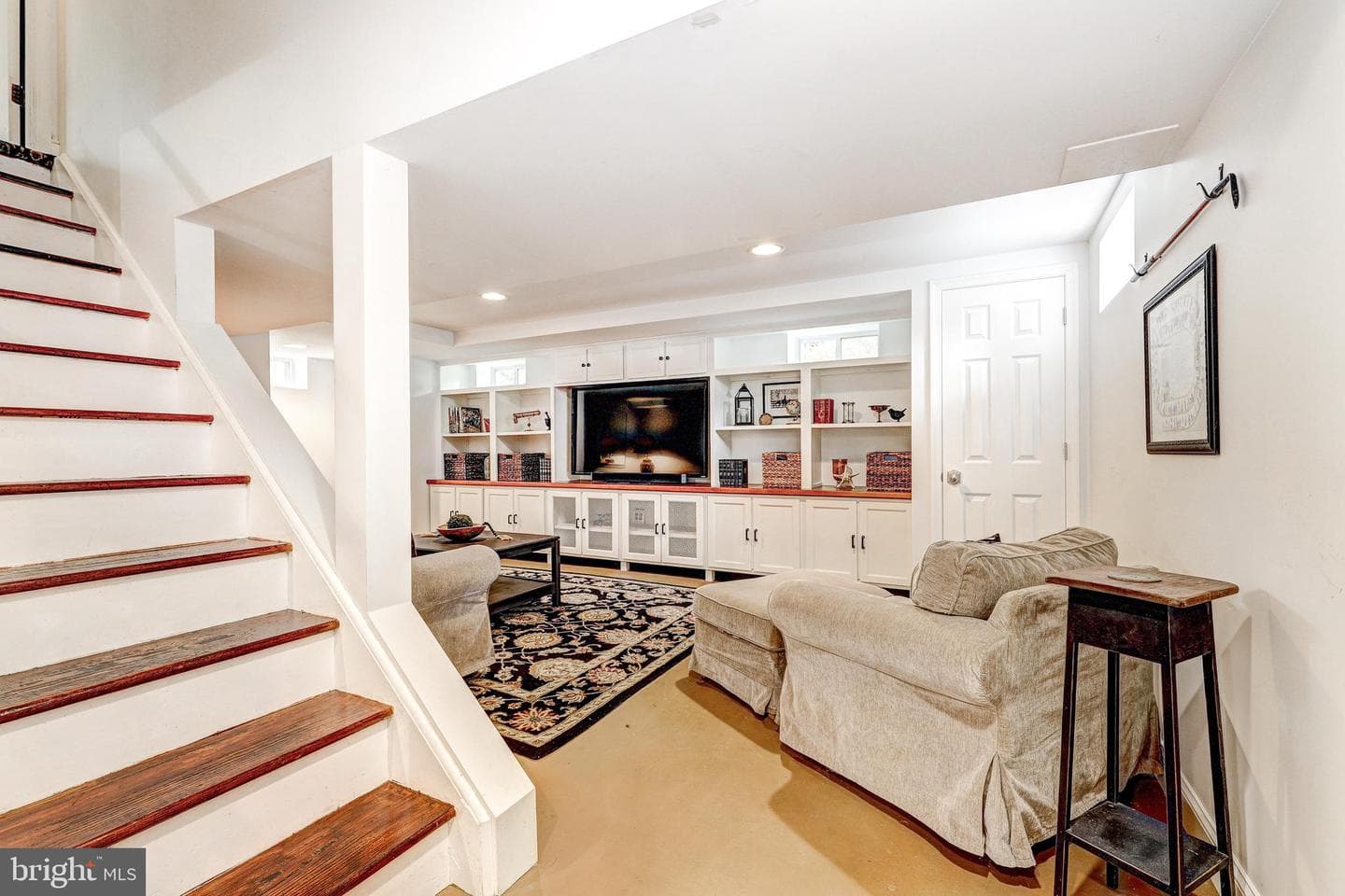 718 Bedford Road photo 44