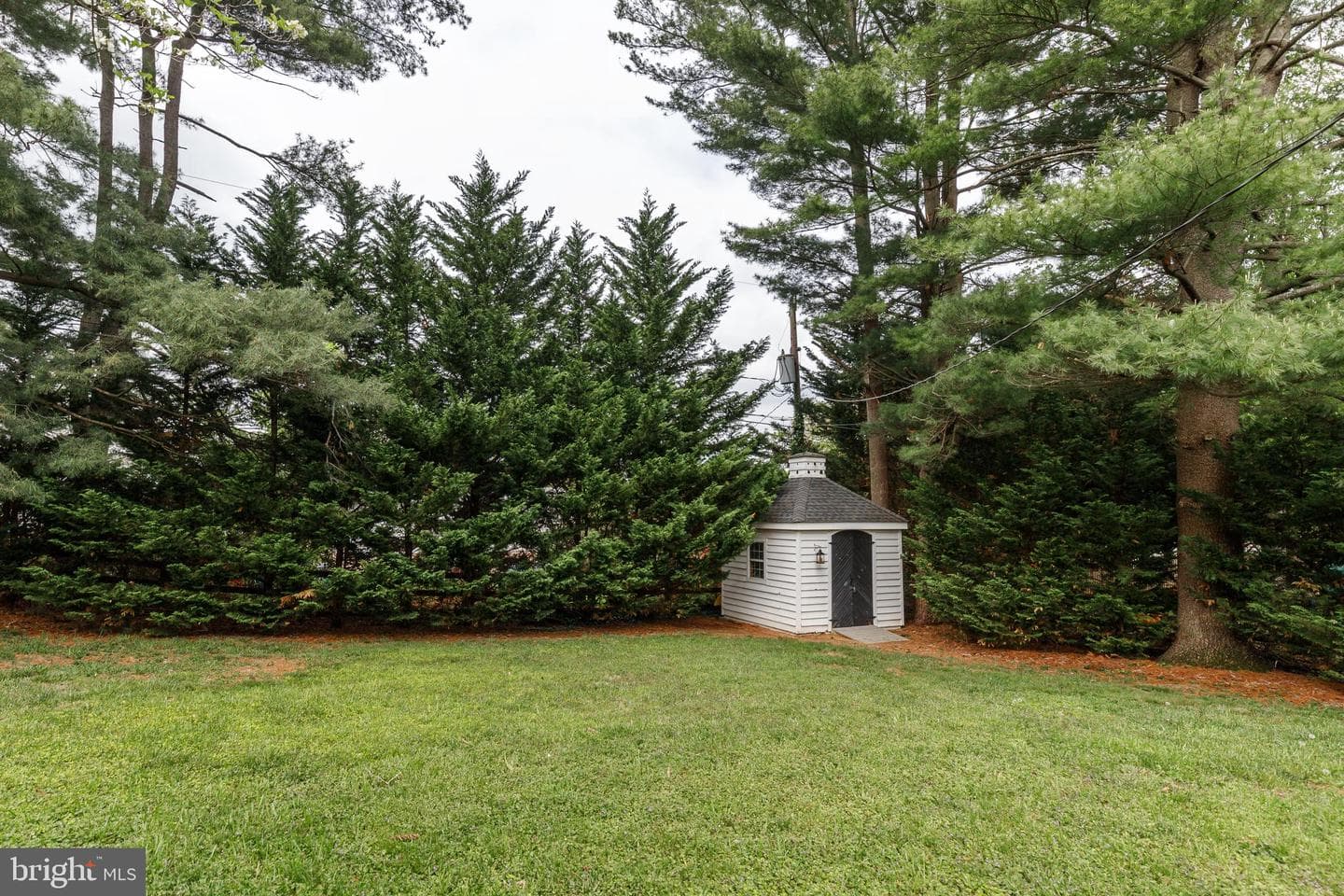 718 Bedford Road photo 8
