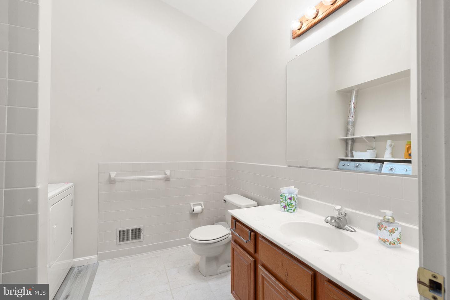 763 Burgh Westra Way photo 19