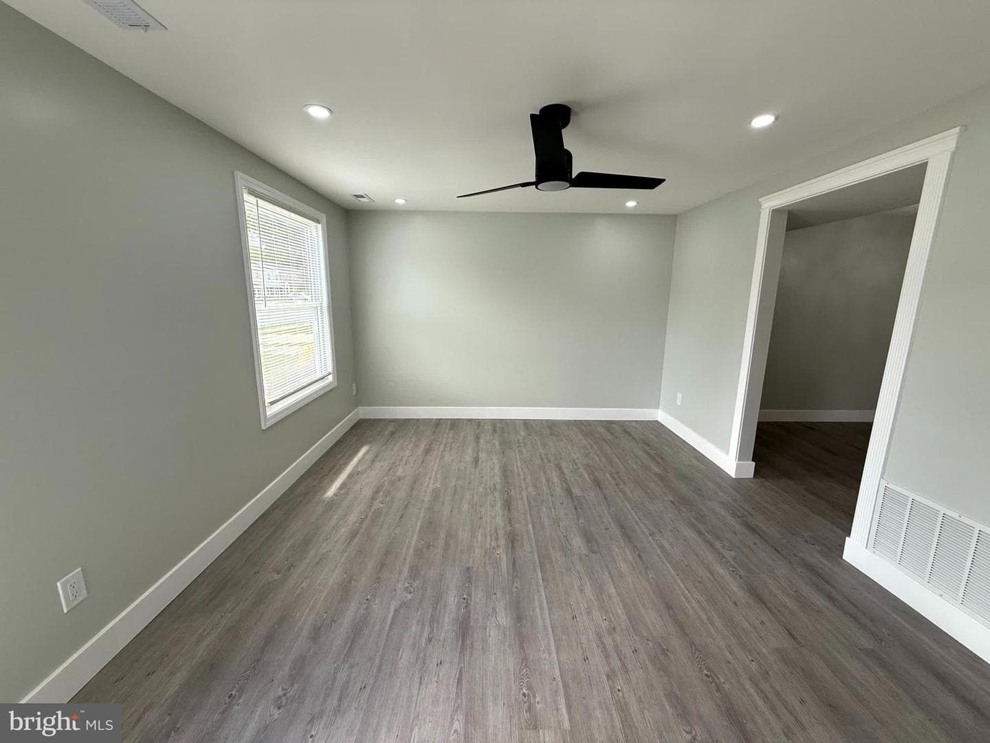 701 Shore Drive photo 14