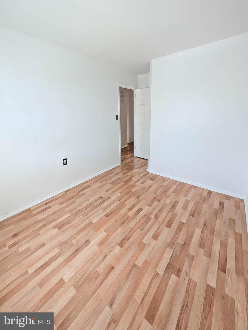 404 Liberty Court photo 14