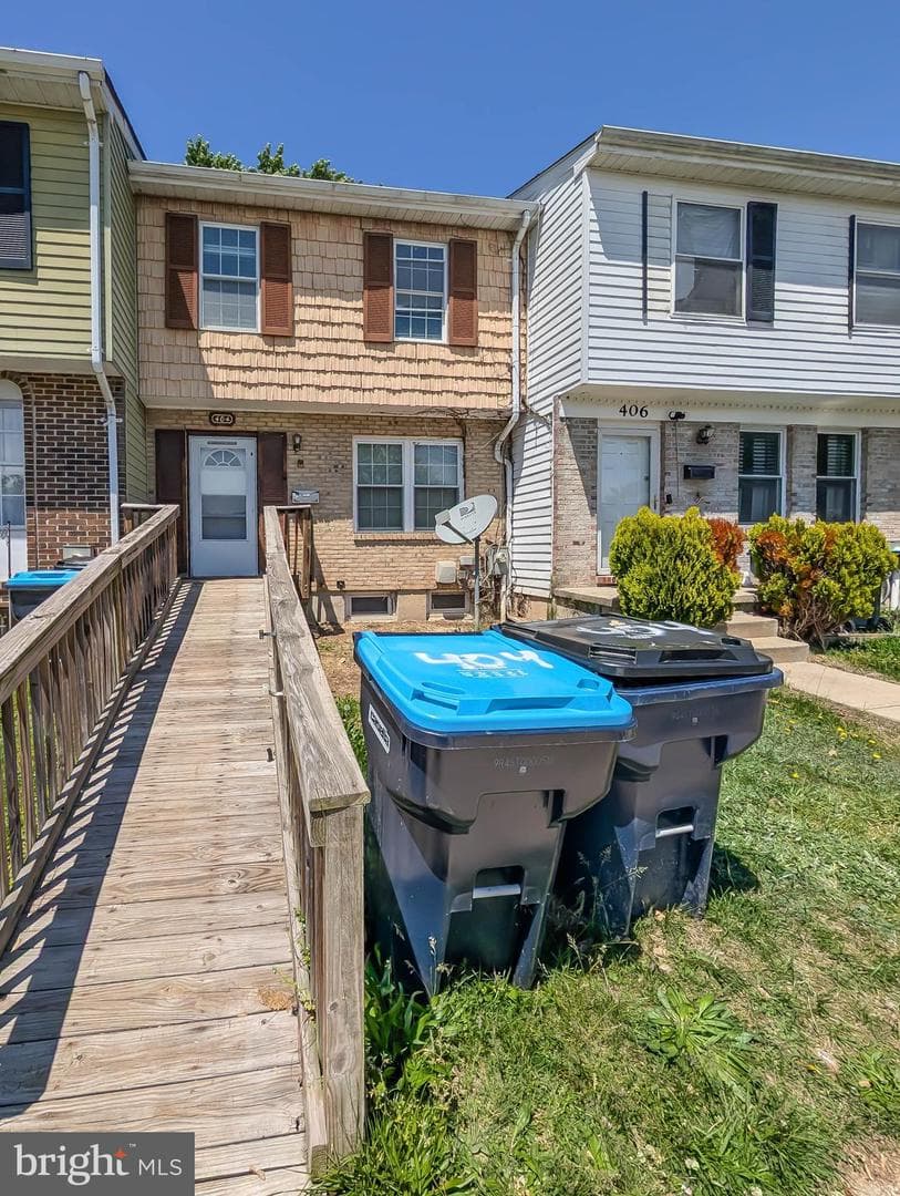 404 Liberty Court photo 34