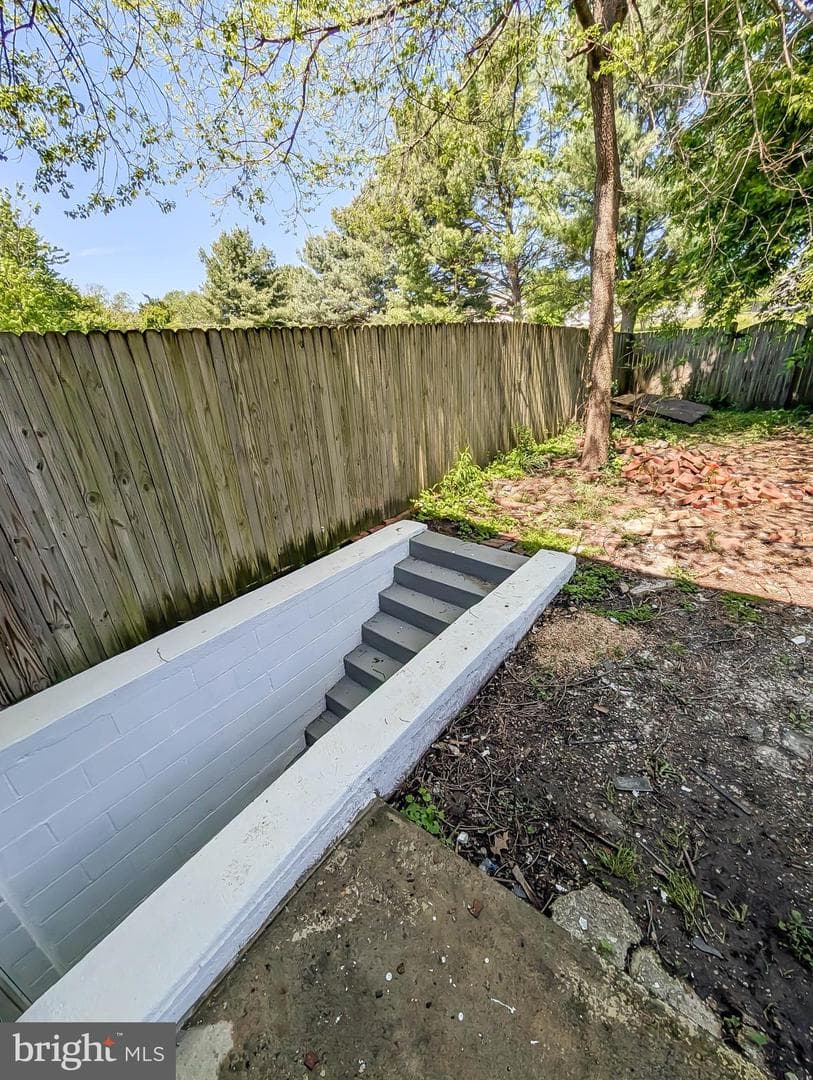 404 Liberty Court photo 37