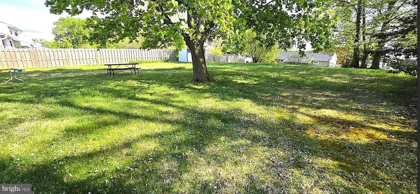 650 Brenda Lane photo 19