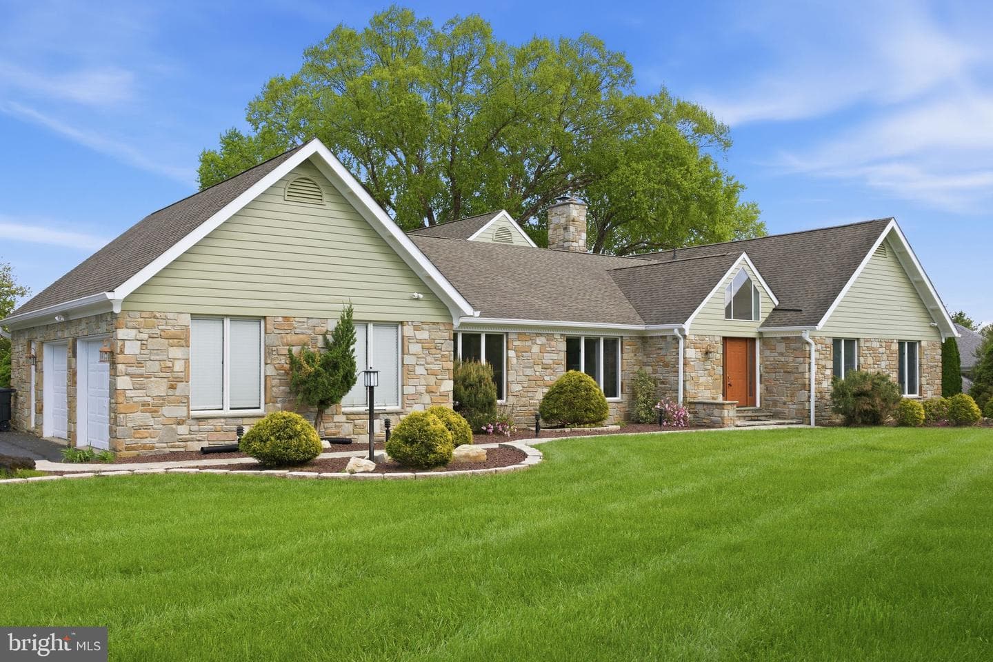 1305 Lundy Lane photo 3