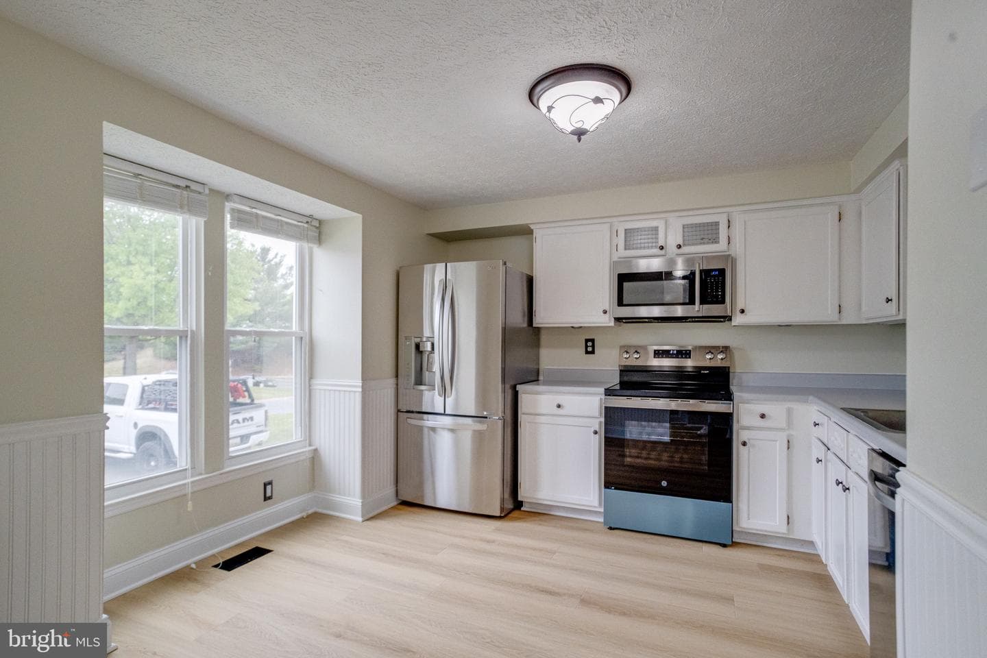 1304 Acorn Ridge Court photo 3