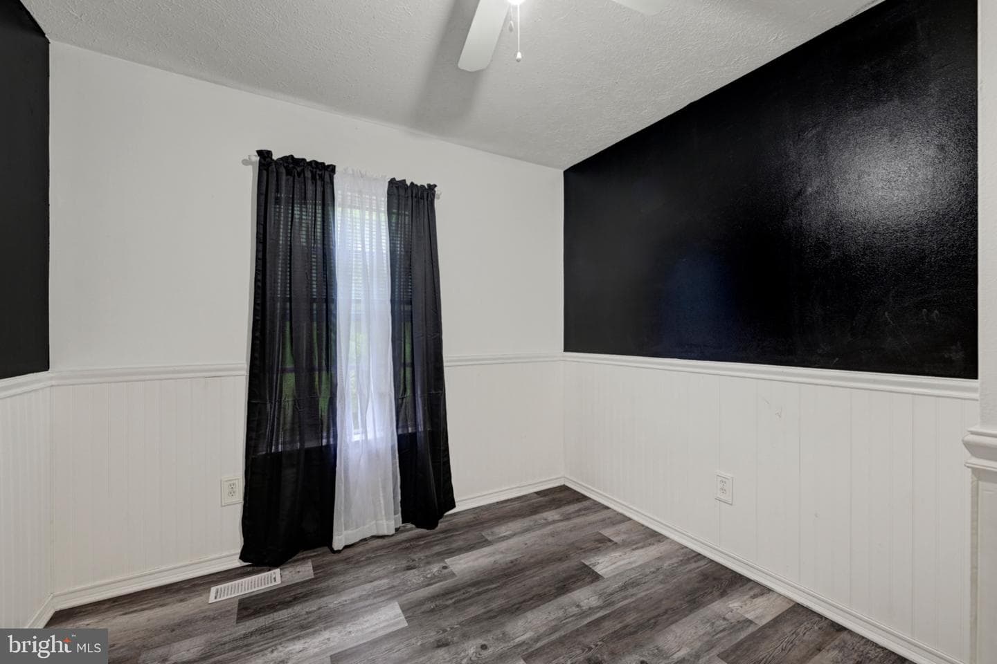 3955 Bush Court photo 9