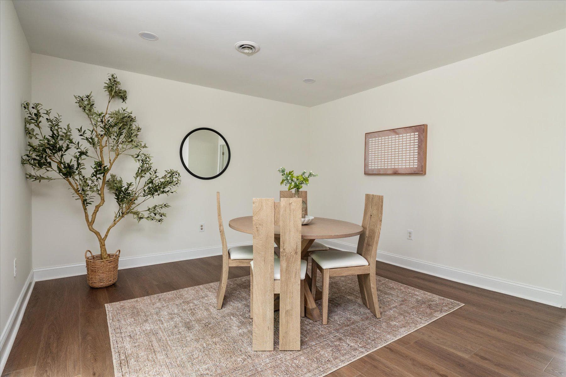 621 Wingleaf Court photo 17