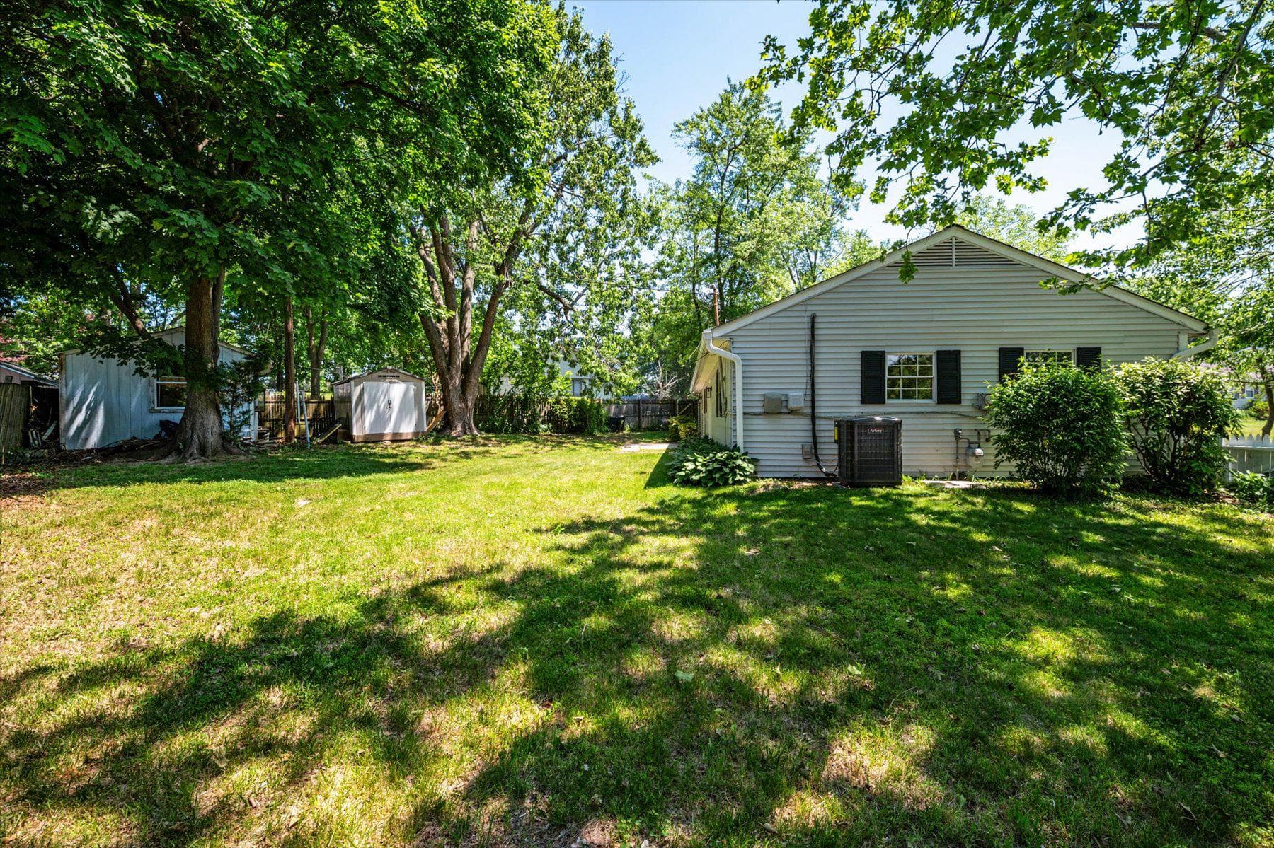 621 Wingleaf Court photo 33