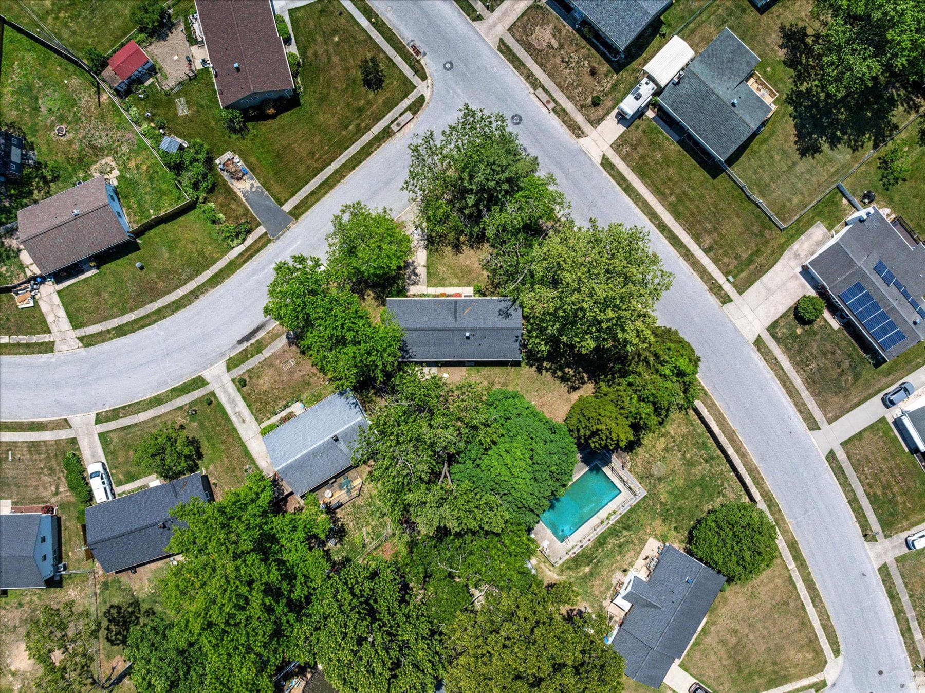 621 Wingleaf Court photo 38
