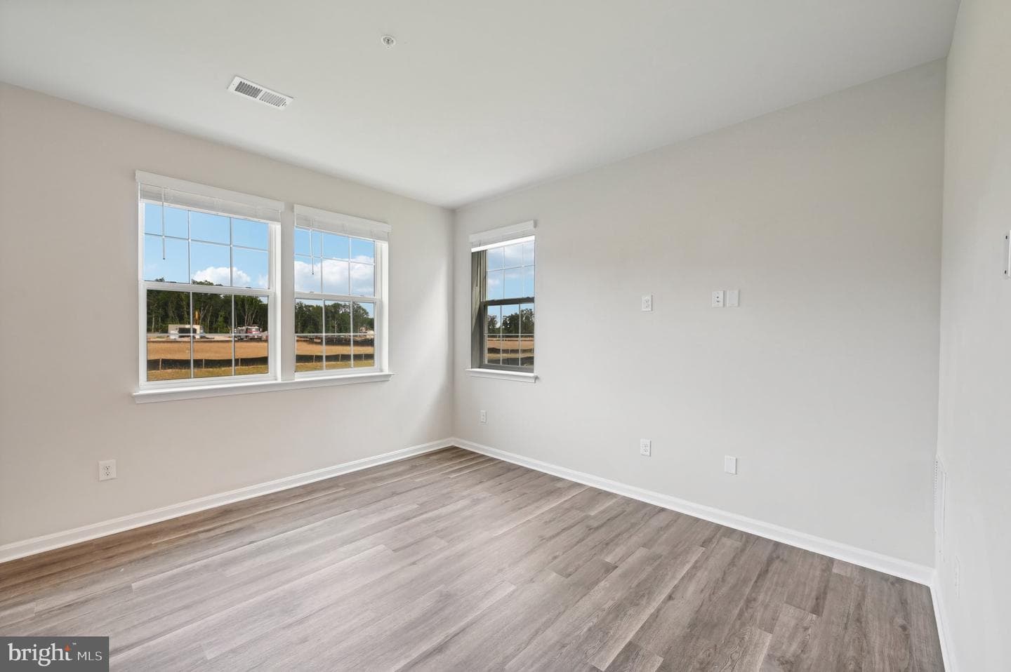 707 Managrass Drive photo 15