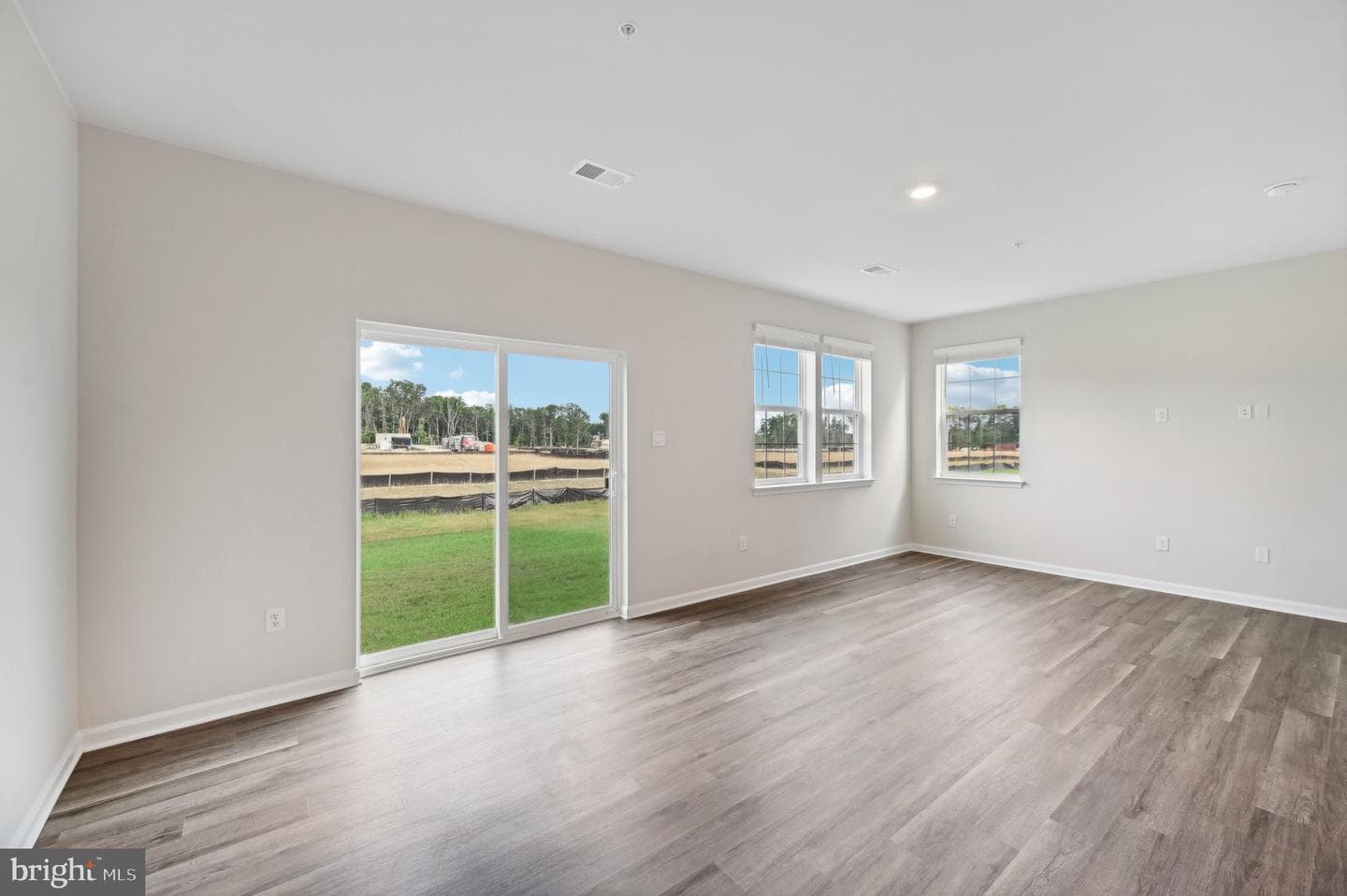 707 Managrass Drive photo 7