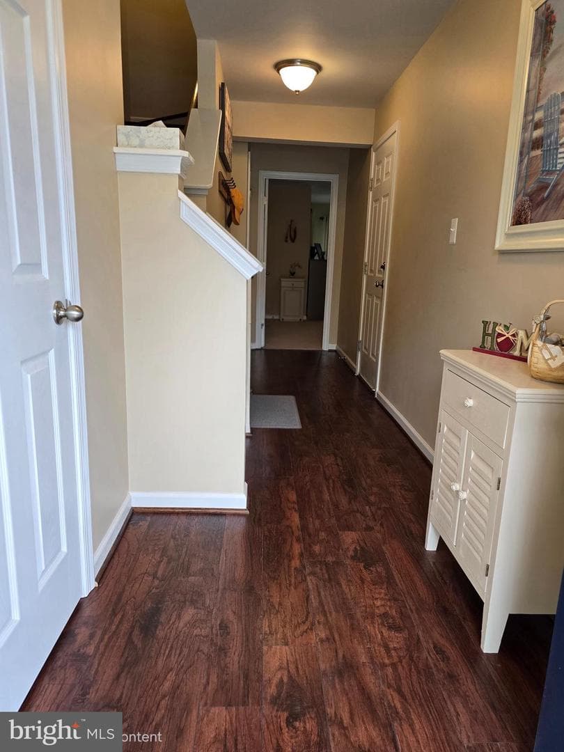 1438 Wellspring Drive photo 2