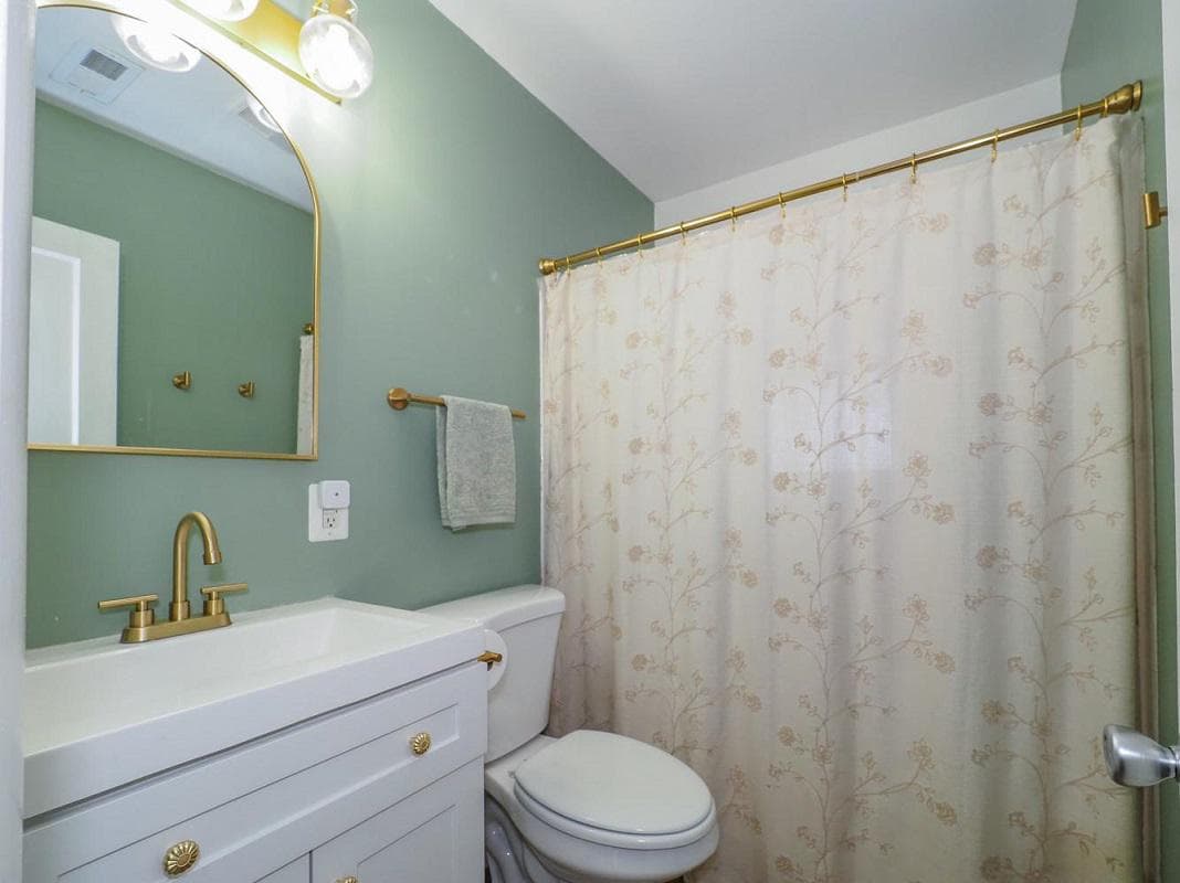 50 Mitchell Avenue photo 13