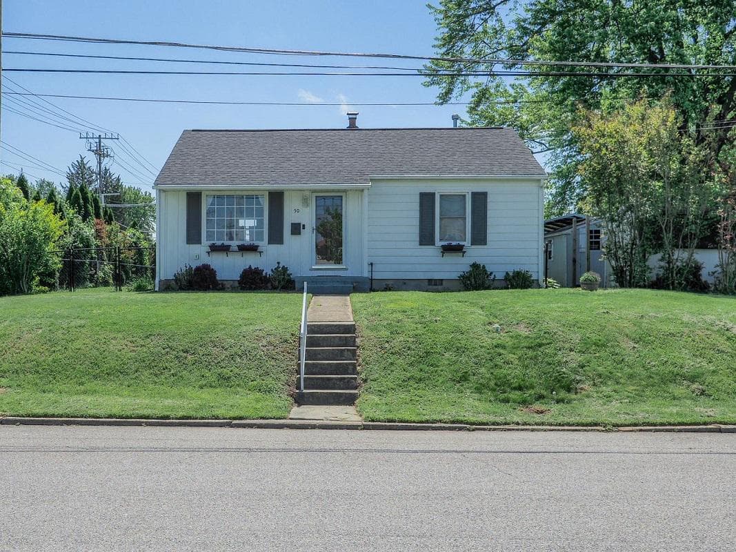 50 Mitchell Avenue photo 2