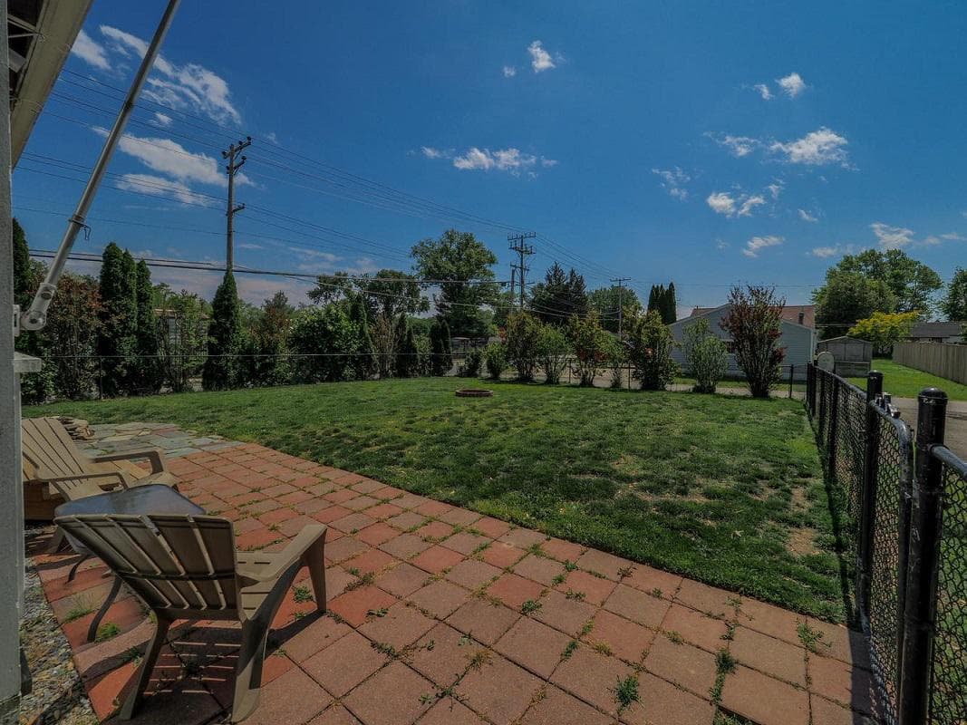50 Mitchell Avenue photo 20