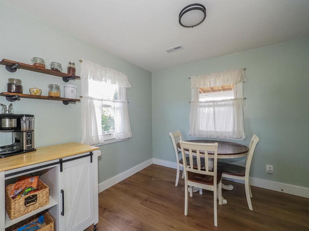 50 Mitchell Avenue photo 7