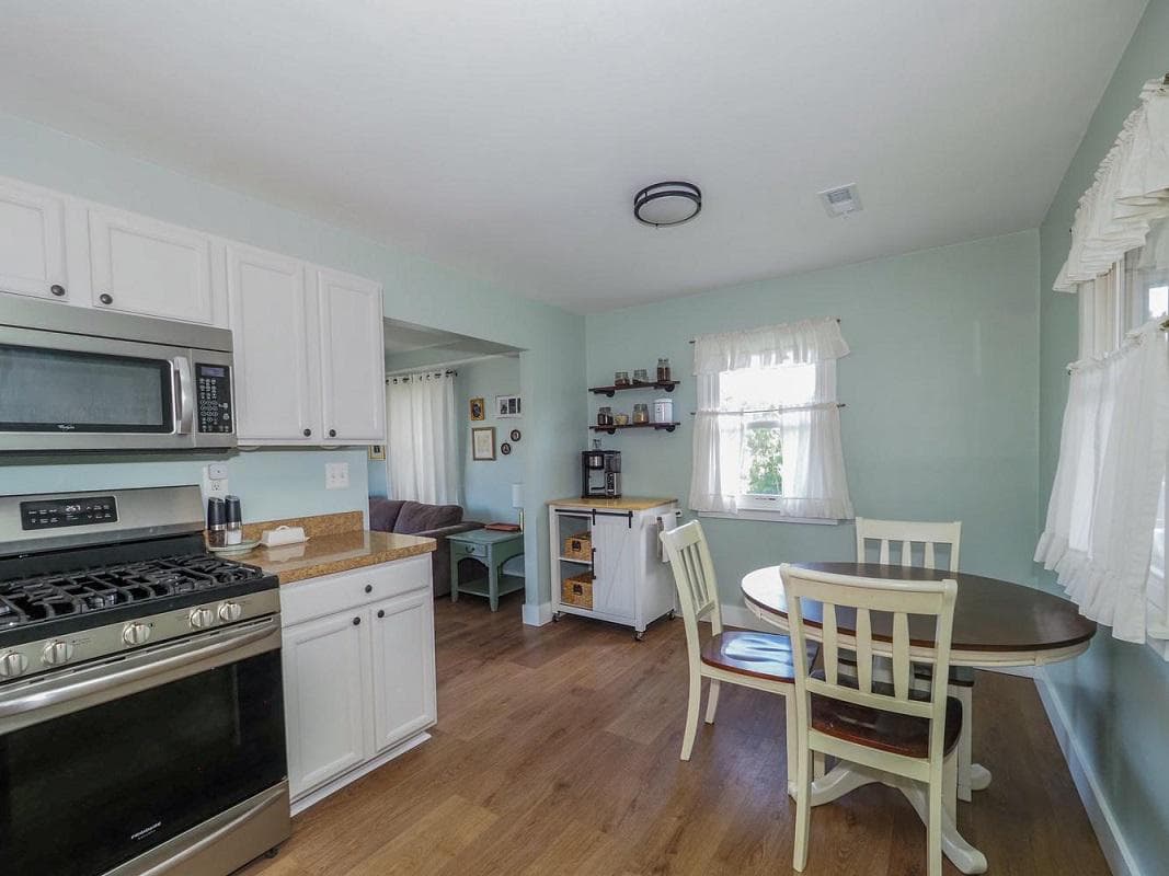 50 Mitchell Avenue photo 8