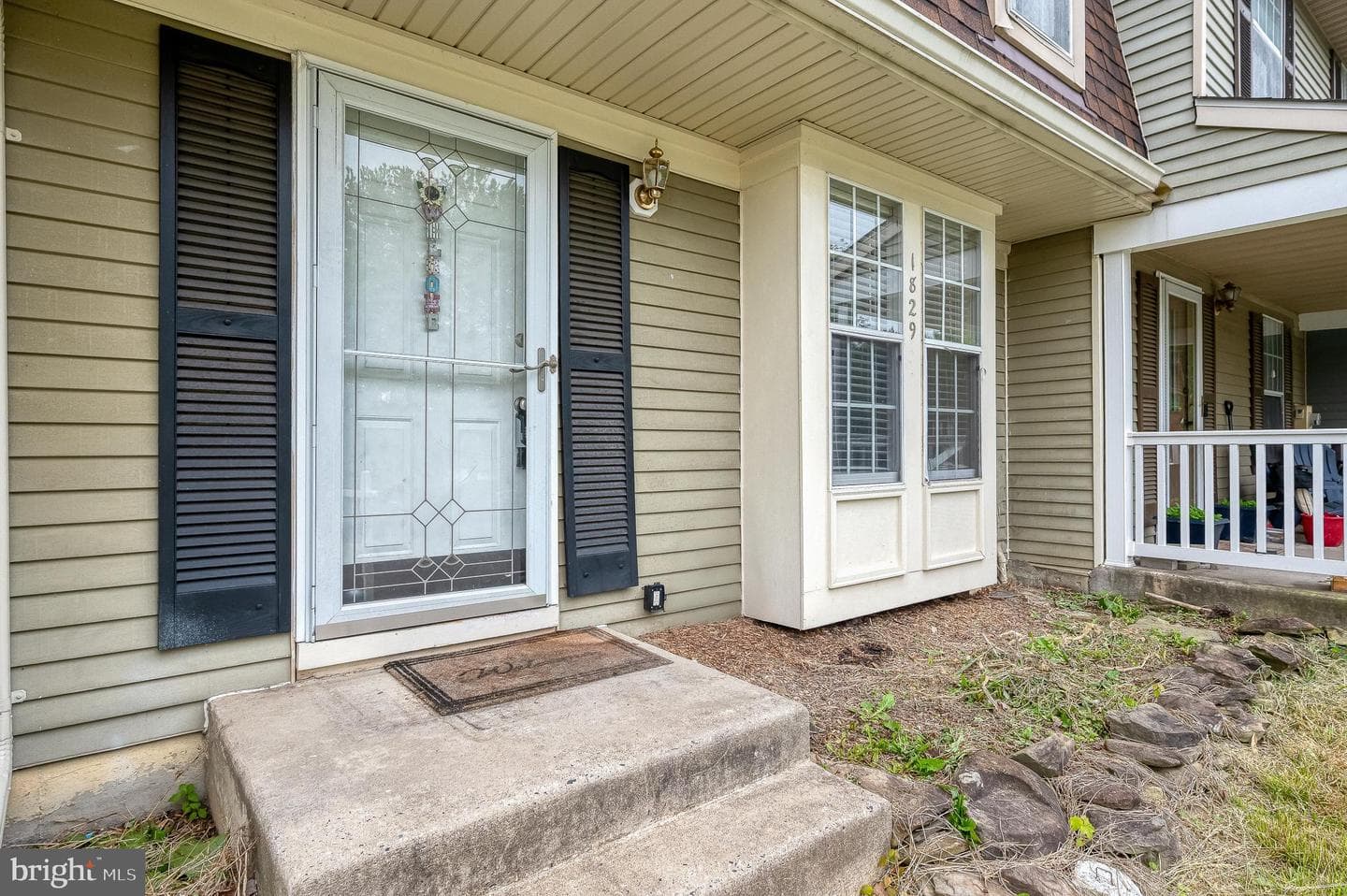 1829 Queen Anne Square photo 5
