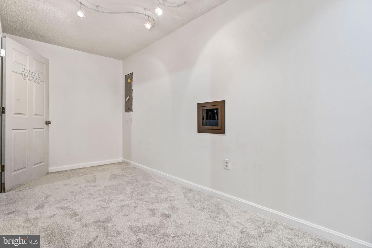 1806 Glendale Lane photo 57