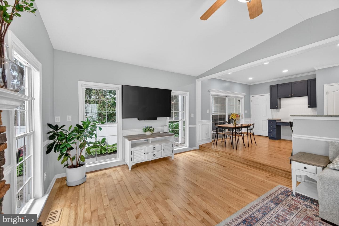805 Martin Road photo 20