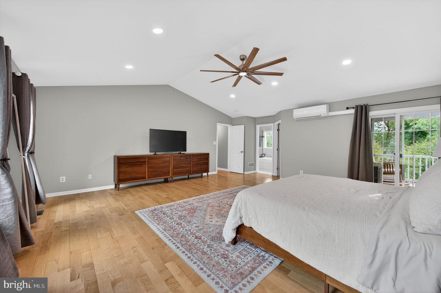805 Martin Road photo 23