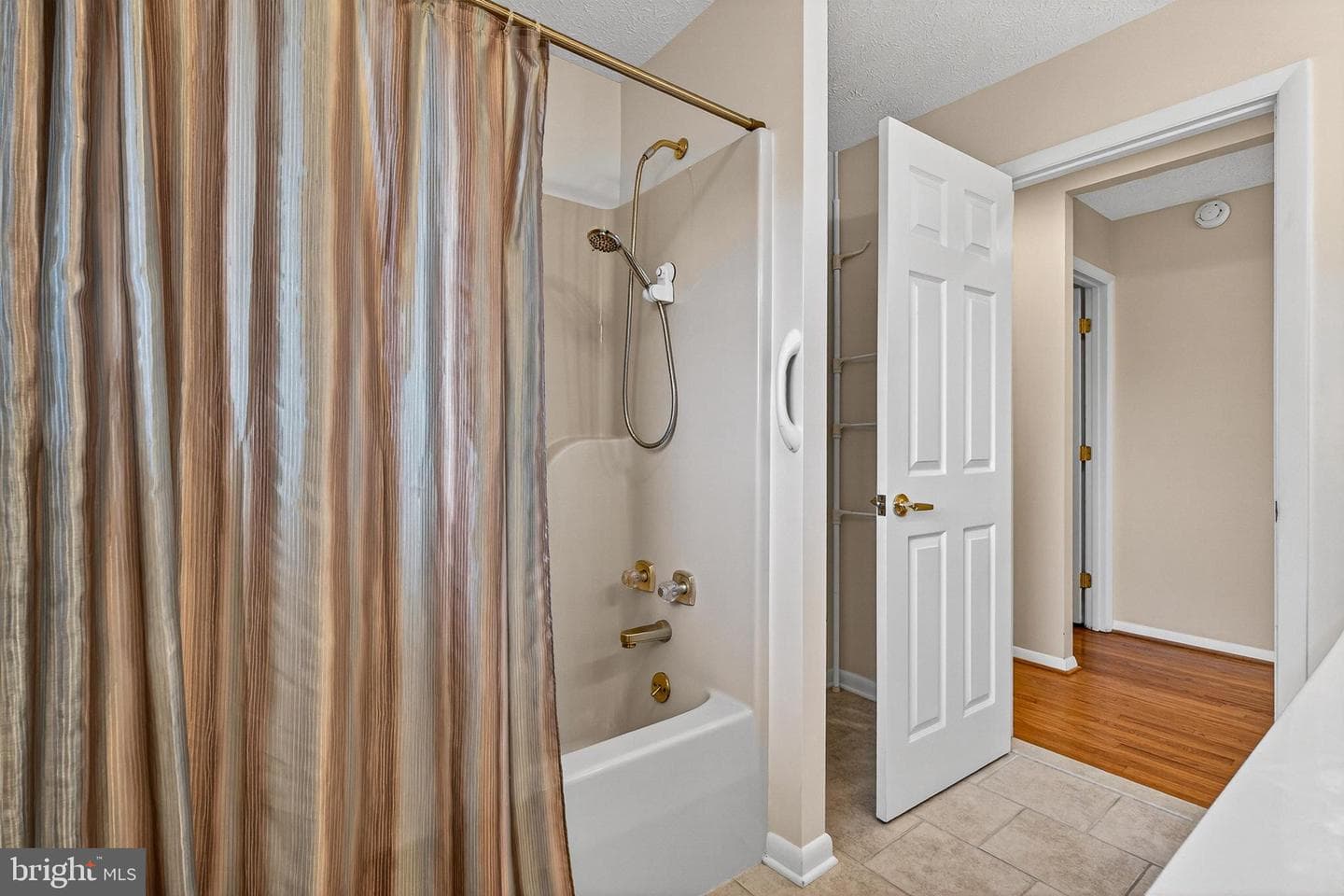 112 W Heather Road photo 23