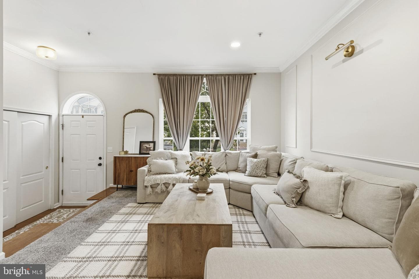 587 Kirkcaldy Way photo 8