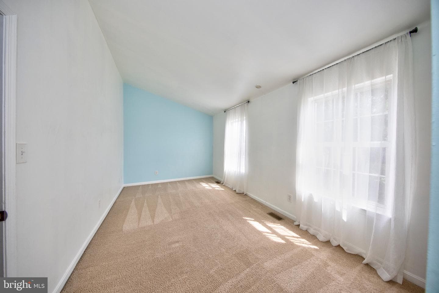104 Remington Circle photo 13