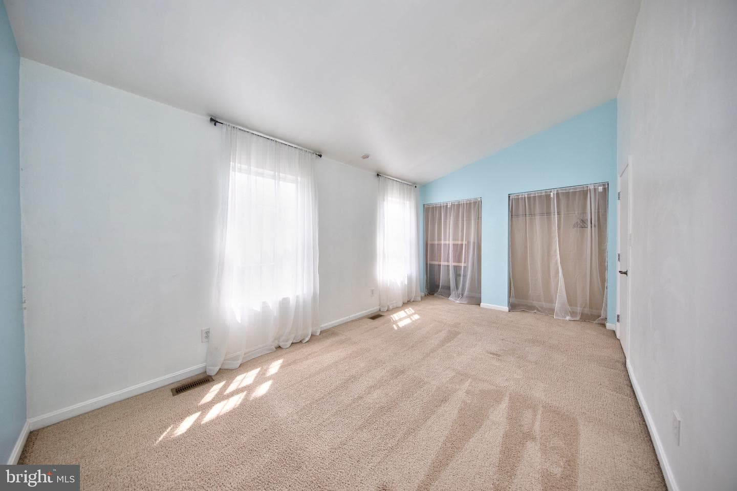 104 Remington Circle photo 14